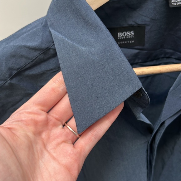 Hugo Boss Male Shirt - Picture 2 of 4